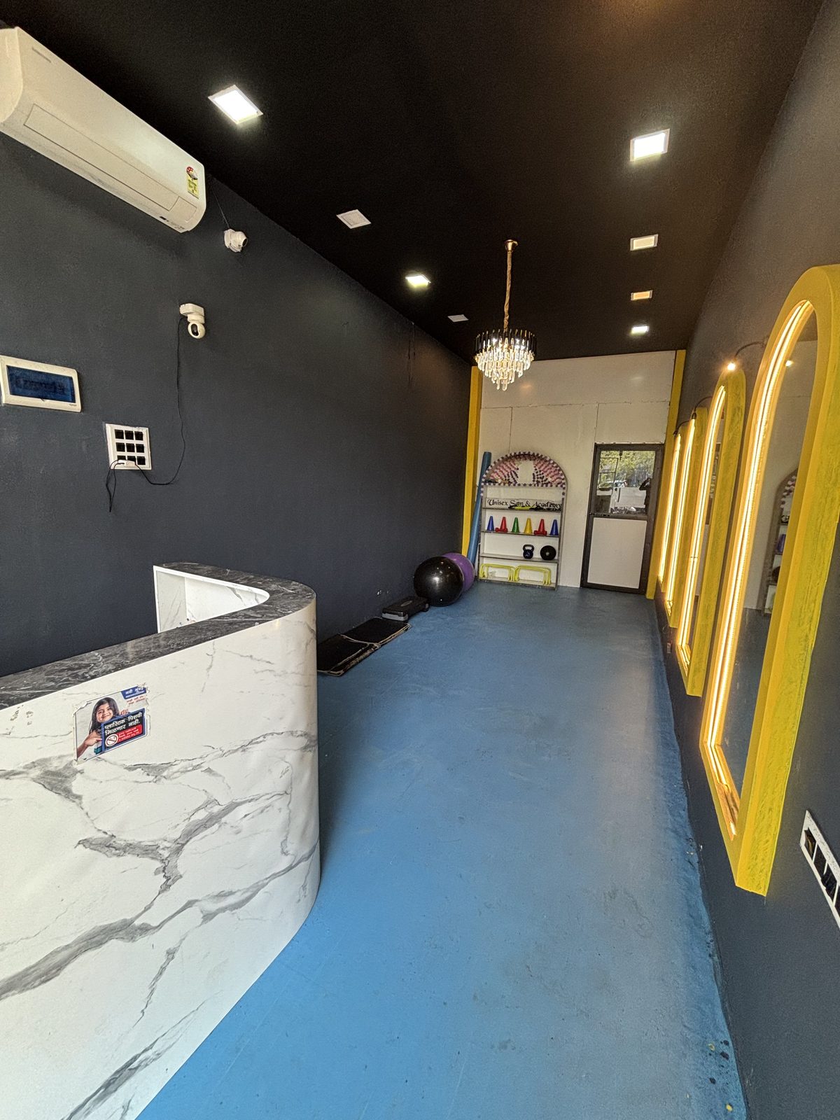 FCC reception and entry lobby